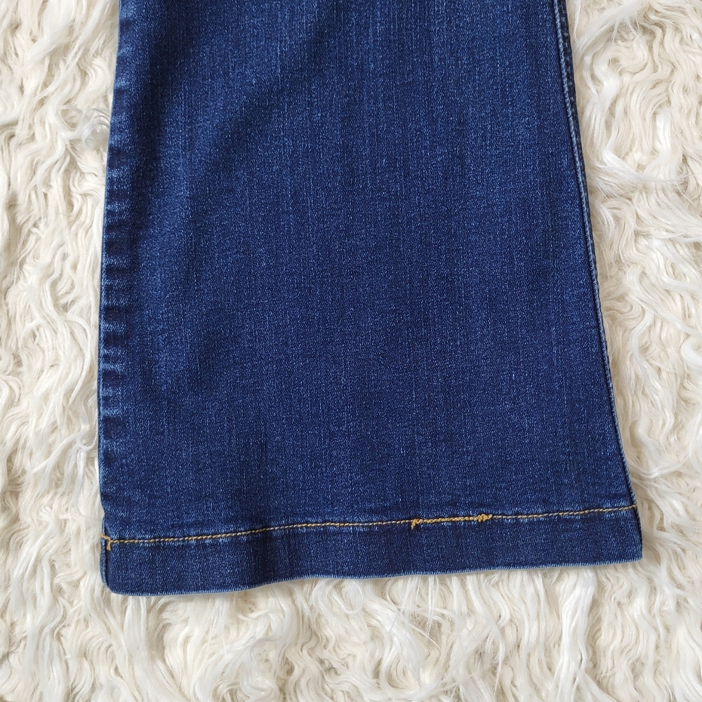 Spanx Flare Leg Pull On Jeans Size Medium Dark Wash - Picture 5 of 15